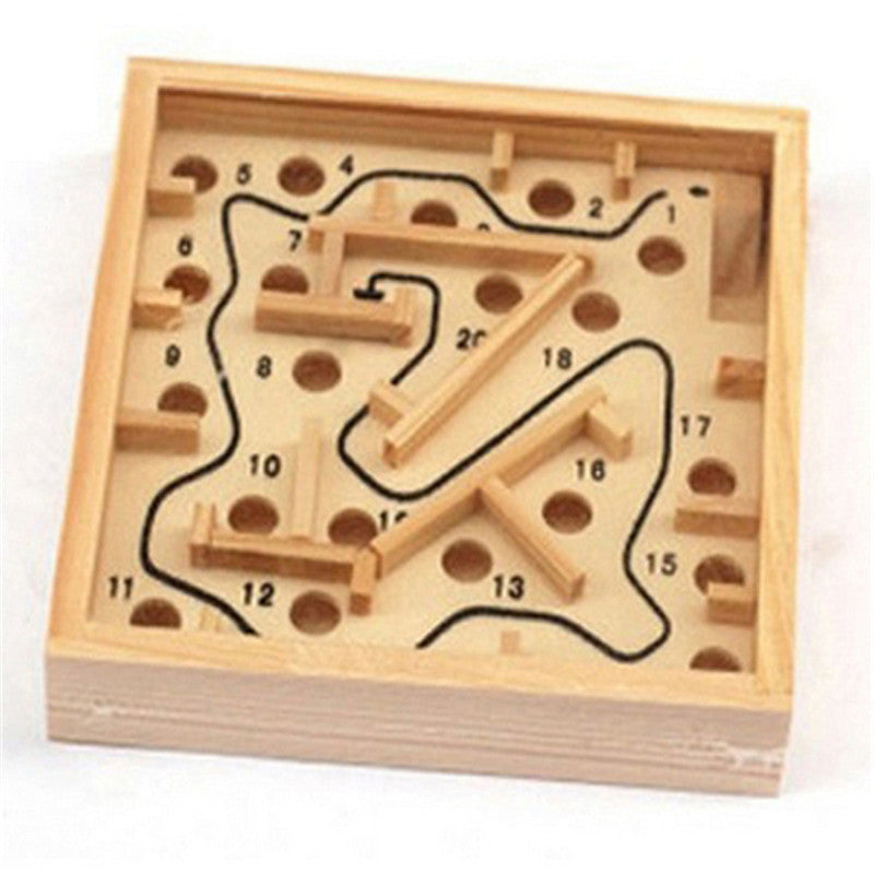 Mini Wooden Ball in Maze Game